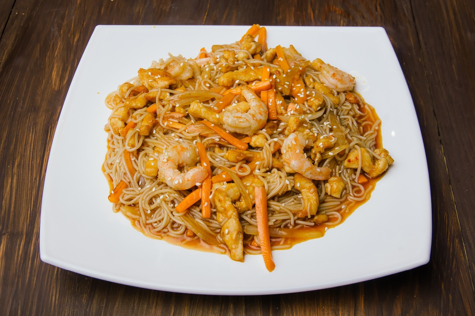 Рисовая лапша с креветками и овощами по-тайски рецепт – Тайская кухня: Основные блюда. «Еда»
